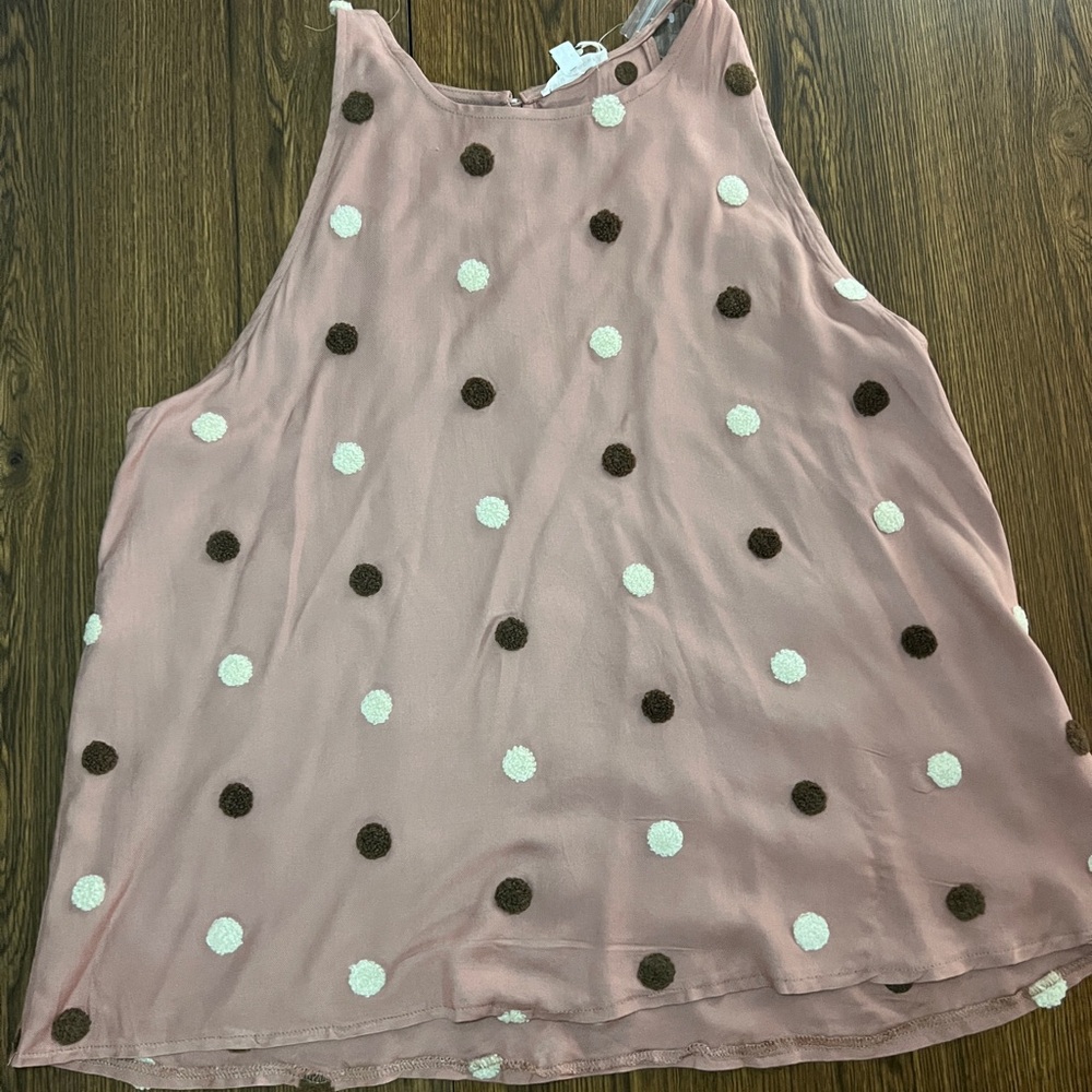Blu Pepper
Medium 
Tank Top
Blush Color with polka dots